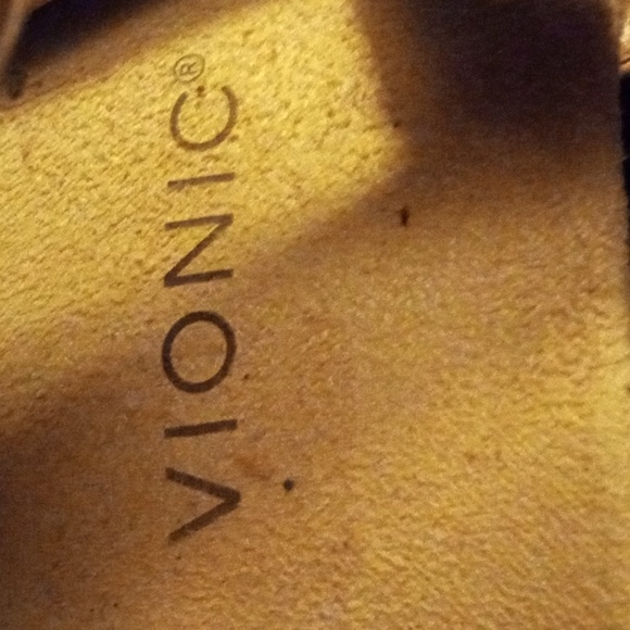 Vionic flat Sandsls - Picture 3 of 5